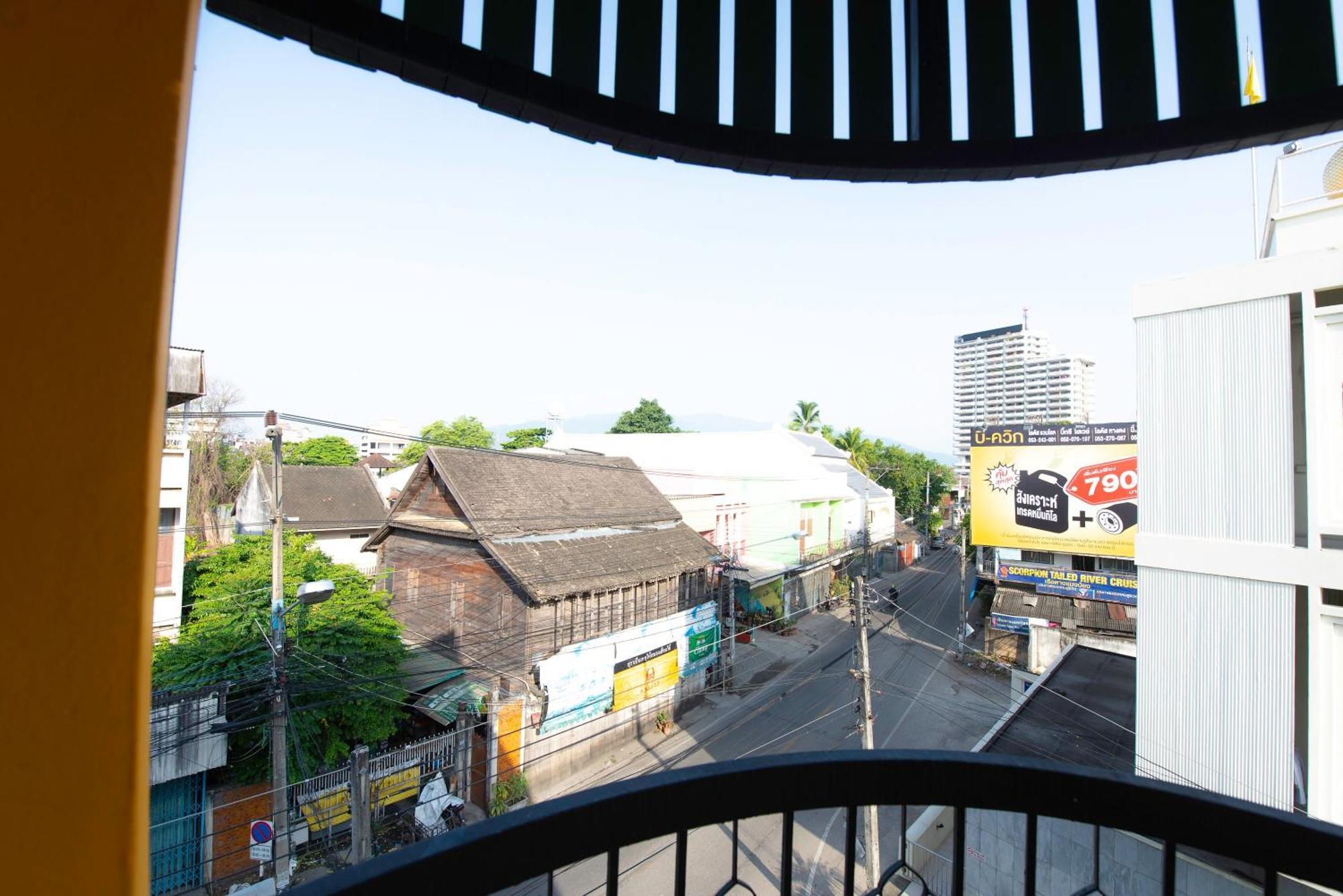 Yellow Lamoon Hotel 치앙마이 외부 사진